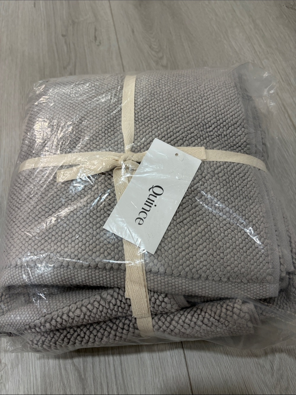 Quince bath mat